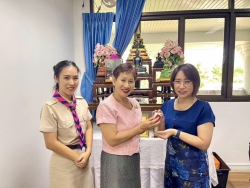 20240928084845.jpg - ผอ.ประพันธ์ ทองหนัก ตัวแทน โรงเรียนสันทรายหลวง ส่งหนังสือขอความอนุเคราะห์ท่าน ผอ. วัฒนธรรมจังหวัด เซ็นคำนิยม | https://ssl.ac.th