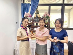 20240928084846.jpg - ผอ.ประพันธ์ ทองหนัก ตัวแทน โรงเรียนสันทรายหลวง ส่งหนังสือขอความอนุเคราะห์ท่าน ผอ. วัฒนธรรมจังหวัด เซ็นคำนิยม | https://ssl.ac.th