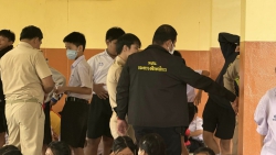 20240928085102.jpg - ทีมงานกิจการนักเรียน งานปกครองโรงเรียนและตำรวจ สภ.สันทราย ให้ความรู้ กำกับดูแล ตรวจค้นสิ่งผิดกฎระเบียบของโรงเรียน | https://ssl.ac.th