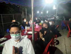 20220129073344(1).jpg - คณะครูและผู้บริหารร่วมเป็นเจ้าภาพสวดพระอภิธรรมคืนสุดท้ายคุณยาย คำบาง | https://ssl.ac.th
