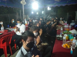 20220129073345.jpg - คณะครูและผู้บริหารร่วมเป็นเจ้าภาพสวดพระอภิธรรมคืนสุดท้ายคุณยาย คำบาง | https://ssl.ac.th
