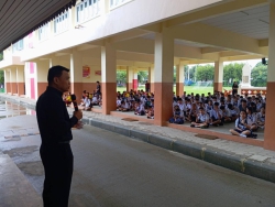 20241007074439.jpg - ฝ่ายบริหาร คณะครู นักเรียนโรงเรียนสันทรายหลวง ร่วมยืนสงบนิ่งไว้อาลัยแด่คณะครูนักเรียน โรงเรียนวัดเขาพระยาสังฆาราม อ.ลานสัก จ.อุทัยธานี | https://ssl.ac.th