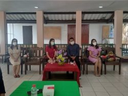 20220129074132.jpg - คณะผู้บริหาร คณะครู ร่วมส่งคุณครูศศิธร เข้ารับตำแหน่งบรรจุใหม่ ณ โรงเรียนปางแดง | https://ssl.ac.th