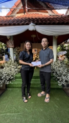 20241024031021.jpg - ผอ.ประพันธ์ ทองหนัก พร้อมคณะครูร่วมวางหรีดเคารพศพคุณแม่ประภาพร ตาสุข  | https://ssl.ac.th