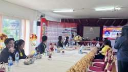 20241119073216.jpg - ตัวแทนคณะฯ ครู รร. อนุบาลสังขละบุรีสพป.กาญจนบุรี เขต.2 ให้เกียรติมาส่งครูอนุธิดา ซุยกระเดื่อง ในโอกาสย้ายมาดำรงตำแหน่ง | https://ssl.ac.th