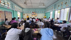 20241221062454.jpg - งานแนะแนวศึกษาต่อโรงเรียนสันทรายหลวง ออกบริการแนะแนวการศึกษาต่อ | https://ssl.ac.th