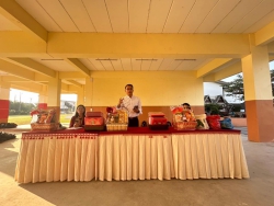 20250103034849.jpg - สวัสดีปีใหม่ 2568 คณะครูและบุคลากรทางการศึกษารวมถึงนักศึกษาฝึกประสบการณ์ทุกคน ร่วมกันสวัสดีปีใหม่ขอพรจากทีมบริหาร | https://ssl.ac.th