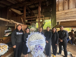 20250111091115.jpg - ผอ.ประพันธ์ ทองหนัก ตัวแทนทีมบริหาร,คณะครูทีมงาน สท. ร่วมแสดงความเสียใจกับครู.อรอนงค์ | https://ssl.ac.th