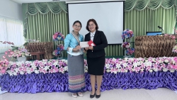 20250126112725.jpg - ท่านรองฯสุภาภรณ์ สุตา รองฯเจนจิรา กันแก้ว และตัวแทนคณะครู ร่วมเดินทางไปส่ง ครู รชตภรณ์ ที่ไปดำรงตําแหน่ง ศน.สพป. ชม. เขต. 6 | https://ssl.ac.th