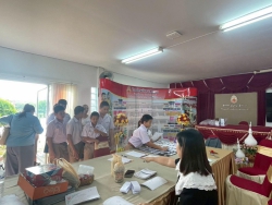 20250401053934.jpg - นักเรียนชั้นประถมศึกษาปีที่ 6 แลชั้นมัธยมศึกษาปีที่ 3 รับใบ ปพ.1  | https://ssl.ac.th