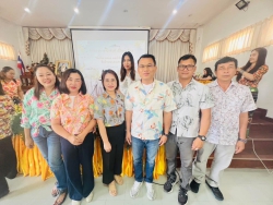 20250501025423.jpg - ตัวแทนผู้บริหาร,คณะครู รร. สท ร่วมประชุมฯ และสระเกล้าดำเกล้า ท่าน ประธาน อกคศ. ,ท่าน ผอ. เขตฯ ,ท่าน รองฯ เขต. | https://ssl.ac.th