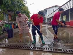 20250601022254.jpg - กิจกรรมขุดลอกท่อระบายน้ำ | https://ssl.ac.th