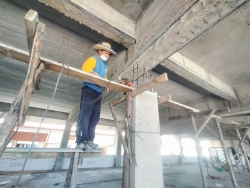 20220211091048.jpg - วิศวกร โยธา จ .เชียงใหม่ ตรวจควบคุมงานร่วมกับคณะกรรมการคุมงานก่อสร้างของโรงเรียน | https://ssl.ac.th