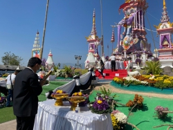 20220215060348.jpg - ผู้อำนวยการฯร่วมงานพระราชทานเพลิงศพท่านพระครูโอภาสวิหารกิจ | https://ssl.ac.th