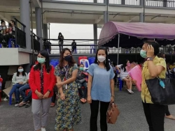 20220311015040.jpg - นักเรียนกลุ่มอายุ 5-11 ปี รับการฉีดวัคซีนเข็มแรก ณ โรงพยาบาลสันทราย | https://ssl.ac.th