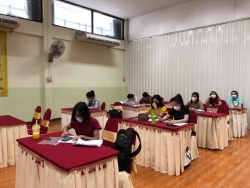 20220414131046.jpg - ประชุมคณะครูเพื่อเตรียมงานรับนักเรียน | https://ssl.ac.th