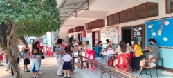 20220414131941(1).jpg - การรับรายงานตัว นร. ชั้นอนุบาล 2 และ ป. 1  | https://ssl.ac.th