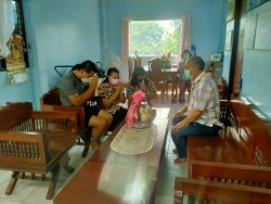20220414144035.jpg - ตัวแทนฯผู้บริหารและคณะครูฯ เยี่ยมไข้ให้กำลังใจท่าน  จันทร์แก้ว จีนา | https://ssl.ac.th