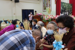 20220426062943.jpg - งานสระเกล้าดำหัวครูอาวุโส และงานผ้าป่าสามัคคี100 ปี สันทรายหลวง | https://ssl.ac.th