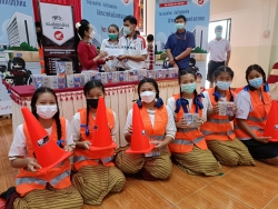 20220615023245.jpg - ห้างหุ้นส่วนจำกัดแสงชัย พาณิชย์เชียงใหม่ มอบ วัสดุ อุปกรณ์ในงานจราจรแก่โรงเรียน | https://ssl.ac.th