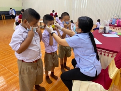 20220707094000(1).jpg - เจ้าหน้าที่รพ.สต.บ้านท่อ ให้บริการตรวจสุขภาพทั่วไปตรวจวัดสายตา ให้กับนักเรียนชั้น ป.1-ป.6 | https://ssl.ac.th