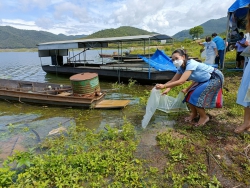 20220823024741.jpg - กิจกรรมปล่อยปลามหากุศลเพื่อแม่หลวงของปวงชนชาวไทย | https://ssl.ac.th