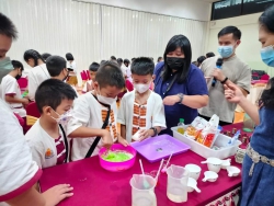 20220823031704(1).jpg - กิจกรรมการจัดการเรียนการสอน stem ด้วยเทคโนโลยีดิจิทัล ให้กับนักเรียนชั้นป.4/1  | https://ssl.ac.th