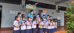 20220913045936(1).jpg - บริษัทโฟร์โมสต์ มอบนมให้นักเรียนสันทรายหลวง จำนวน 1,000 กล่อง | https://ssl.ac.th