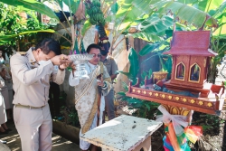 20210922090734.jpg - ขึ้นศาลพระภูมิเจ้าที่โรงเรียน | https://ssl.ac.th