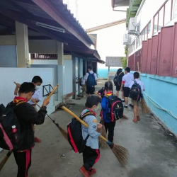 20221201101438.jpg - กิจกรรมพิเศษสำหรับนักเรียนมาสาย | https://ssl.ac.th
