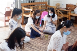 20210723093254.jpg - แห่เทียนเข้าพรรษา | https://ssl.ac.th