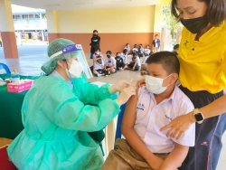 20221222024841.jpg - ฉีดวัคซีนนักเรียนชั้นป.1 ป.5 และป.6 | https://ssl.ac.th