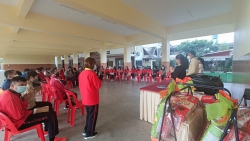 20230105101947.jpg - คณะครูโรงเรียนสันทรายหลวง สวัสดีปีใหม่ ท่านผอ.ประพันธ์ ทองหนัก และรองฯทั้ง2ท่าน | https://ssl.ac.th