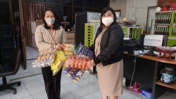 20230112061739.jpg - ขอขอบคุณท่านผู้ปกครองที่ร่วมสมทบทุนและมอบขนมของรางวัลแก่ลูกๆนักเรียนเนื่องในงานวันเด็กแห่งชาติ | https://ssl.ac.th