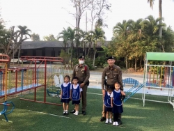 20230304084804(1).jpg - ท่าน พ.ต.ท.ธเนตร รองฯ ผกก.สภ.สันทราย และคณะฯ ให้ความอนุเคราะห์ตรวจเยี่ยม เพื่อเสริมสร้างความปลอดภัยกับนักเรียน,คณะครูฯ | https://ssl.ac.th