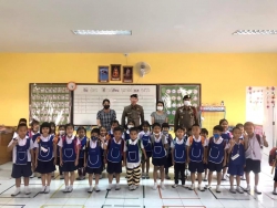 20230304084805(1).jpg - ท่าน พ.ต.ท.ธเนตร รองฯ ผกก.สภ.สันทราย และคณะฯ ให้ความอนุเคราะห์ตรวจเยี่ยม เพื่อเสริมสร้างความปลอดภัยกับนักเรียน,คณะครูฯ | https://ssl.ac.th