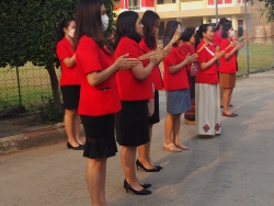 20230424050928.jpg - ไหว้เจ้าที่โรงเรียน เนื่องในงานพิธีทำบุญอาคาร 100 ปีสันทรายหลวง | https://ssl.ac.th