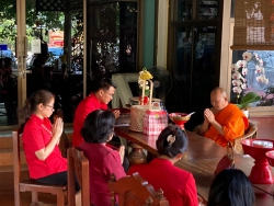 20230424053918.jpg - ประเพณีสระเกล้าดำหัวในเทศกาลปี๋ใหม่เมือง | https://ssl.ac.th