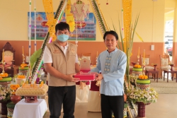20230424060012.jpg - มอบเกียรติบัตรให้ผู้มีส่วนเกี่ยวข้องในการก่อสร้างอาคาร 100 ปีสันทรายหลวง | https://ssl.ac.th