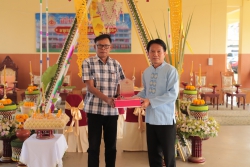 20230424060013.jpg - มอบเกียรติบัตรให้ผู้มีส่วนเกี่ยวข้องในการก่อสร้างอาคาร 100 ปีสันทรายหลวง | https://ssl.ac.th