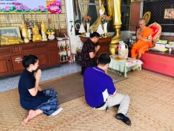 20230429032023.jpg - ผอ.ประพันธ์ ทองหนัก นำตัวแทนผู้บริหารคณะครูและบุคลากร รร. สันทรายหลวง ร่วมขอสุมาฯสระเกล้าดำหัว--และขอพรปี๋ใหม่เมือง | https://ssl.ac.th