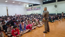 20230520092418.jpg - ขอขอบคุณ.ร.ต.ต.เกษม ที่มาสร้างภูมิคุ้มกัน ด้านต่างๆๆ ให้กับนักเรียน ม.ต้น | https://ssl.ac.th