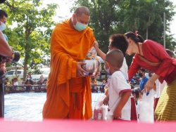 20230612090510(1).jpg - กิจกรรมวันวิสาขบูชาทำบุญวันสำคัญทางพระพุทธศาสนาของน้องอนุบาล | https://ssl.ac.th