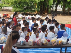 20230612090513(1).jpg - กิจกรรมวันวิสาขบูชาทำบุญวันสำคัญทางพระพุทธศาสนาของน้องอนุบาล | https://ssl.ac.th