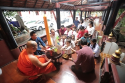 20230805082050.jpg - ร่วมถวายเทียนประเพณีเข้าพรรษา ณ วัดสันทรายหลวง | https://ssl.ac.th