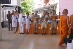 20230819021429(1).jpg - ผู้บริหารและตัวแทนคณะครู ร่วมงานพระราชทานเพลิงศพนายสมเจตน์ ไปเร็ว คุณพ่อของคุณครูชนิกานต์ ไปเร็ว (ครูพลอย) | https://ssl.ac.th