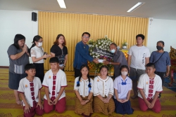 20230906041439.jpg - ร่วมวางพวงหรีดแสดงความเสียใจกับการเสียชีวิตของคุณแม่ของ ด.ช.ภานุวัฒน์ ทองยู นักเรียนชั้นม.2/2 | https://ssl.ac.th