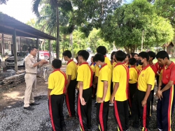 20230921040621.jpg - นักเรียนชั้นมัธยมร่วมพัฒนาสถานที่แผนกอนุบาลเพื่อเตรียมรับการประเมินโรงเรียนพระราชทาน | https://ssl.ac.th