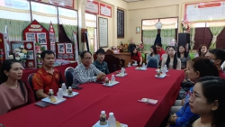 20231116053623(2).jpg - ทีมผู้บริหารพร้อมตัวแทนครู ร่วมส่งและให้กำลังใจ คุณครู.สุพิน สาลักษณ์ รับตำแหน่ง.ครูผู้ทรงคุณค่า รร. บ้านเมืองขอน | https://ssl.ac.th
