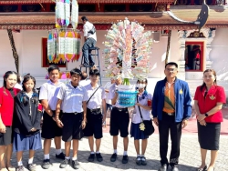 20231116093714.jpg - ผอ.ประพันธ์ ทองหนัก พร้อมเป็นตัวแทน โรงเรียนสันทรายหลวง ร่วมทำบุญกฐินฯ วัดสันทรายหลวง | https://ssl.ac.th